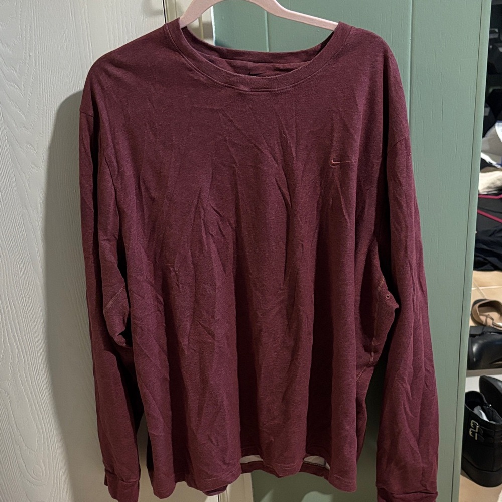 Nike Men's primary Burgundy Long Sleeve Tee